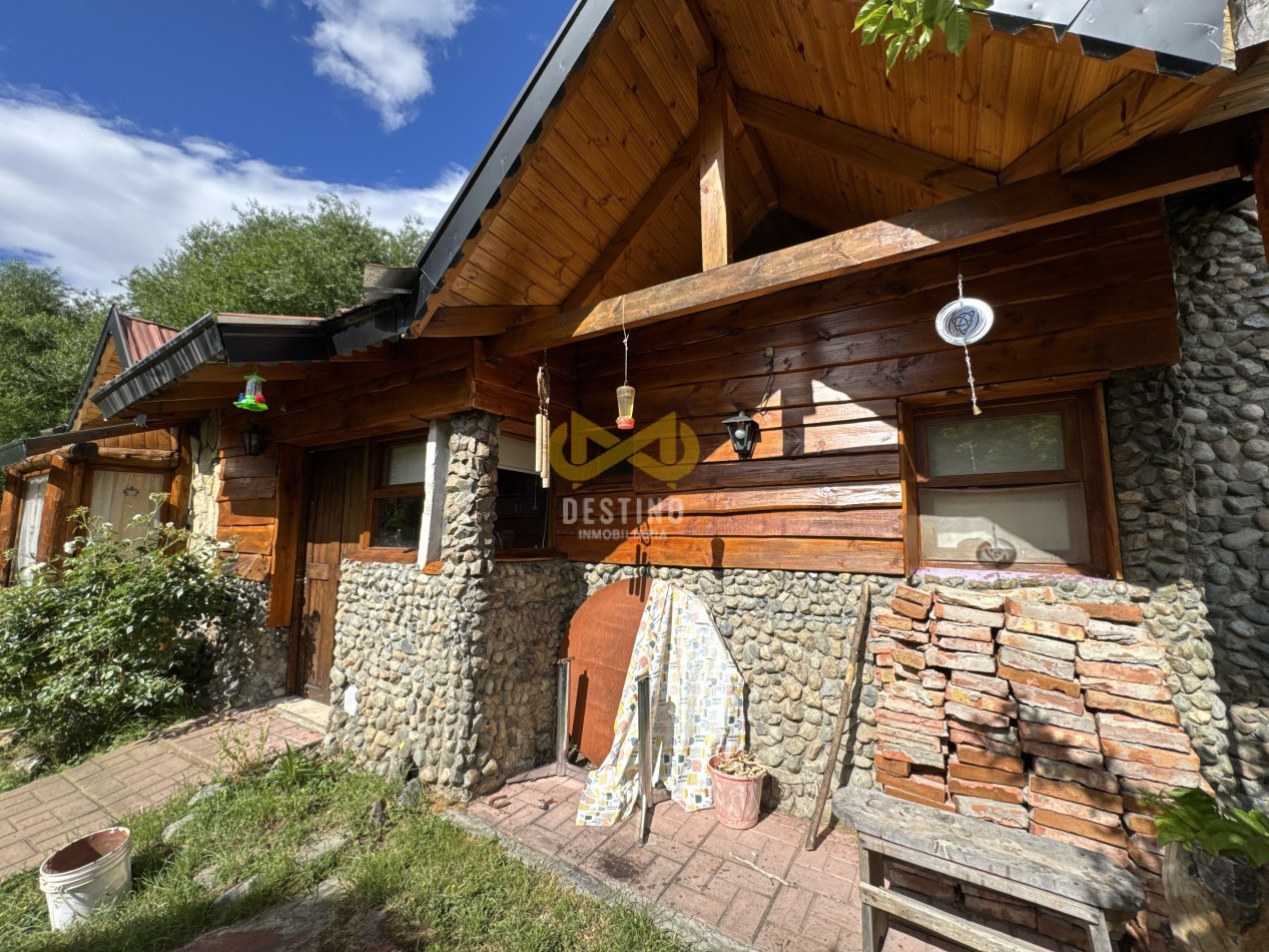 CASA EN VENTA, EL HOYO! 