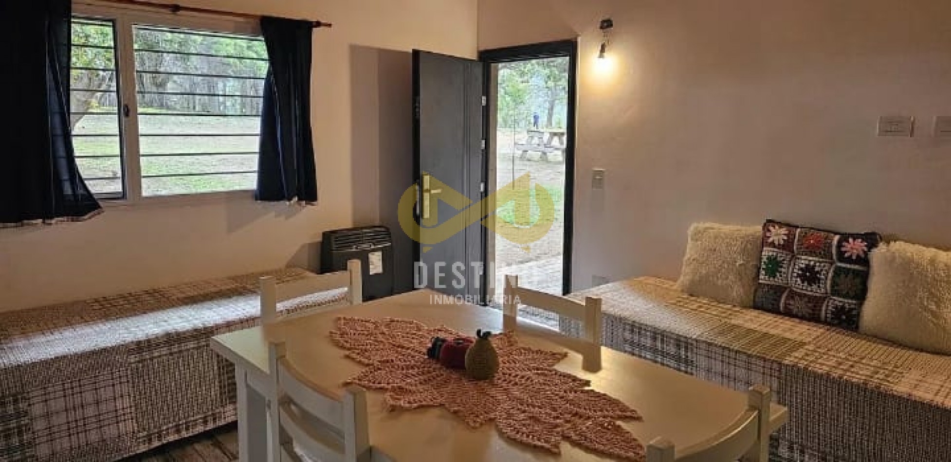¡HERMOSA PROPIEDAD CON COSTA DE LAGO EN CHOLILA!