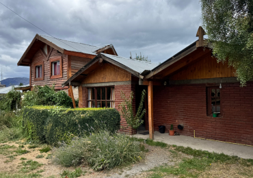 CASA EN VENTA UBICADA EN ZONA CENTRO!