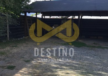 ¡Propiedad en Venta en el Centro de El Hoyo!